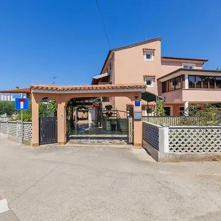 Bumbak By Interhome Appartement