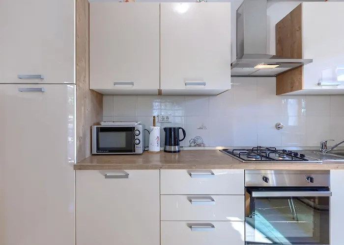 Bumbak By Interhome * Umag