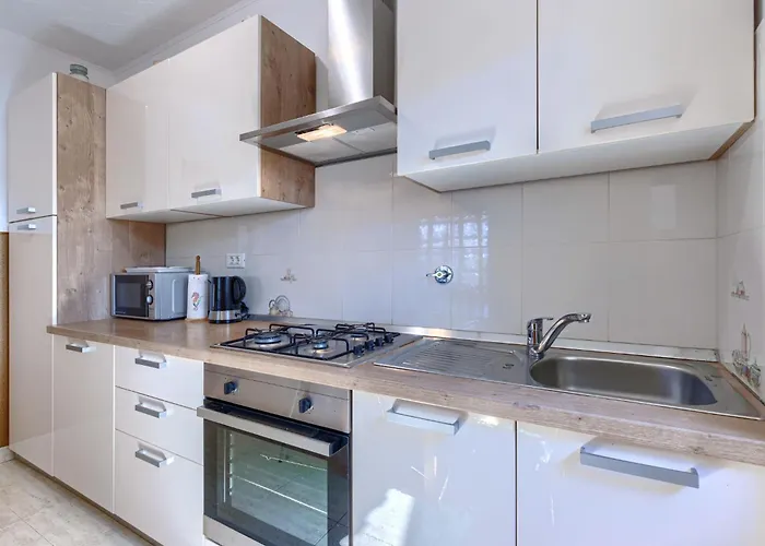 아파트 Bumbak By Interhome 우마그