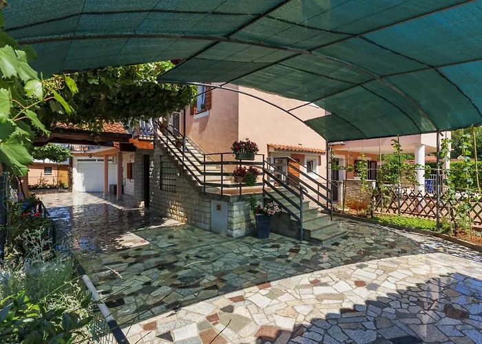 아파트 Bumbak By Interhome 우마그