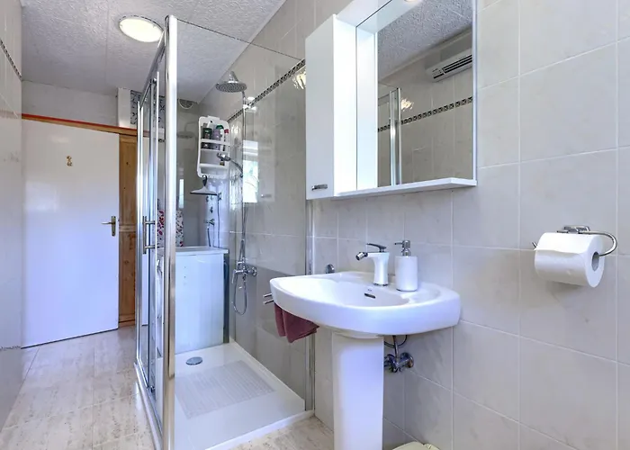 Bumbak By Interhome * Umag